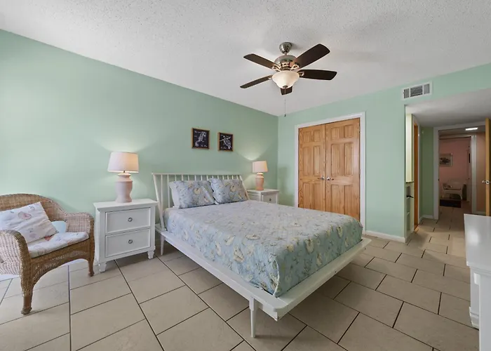 Edgewater West 102 Apartment *