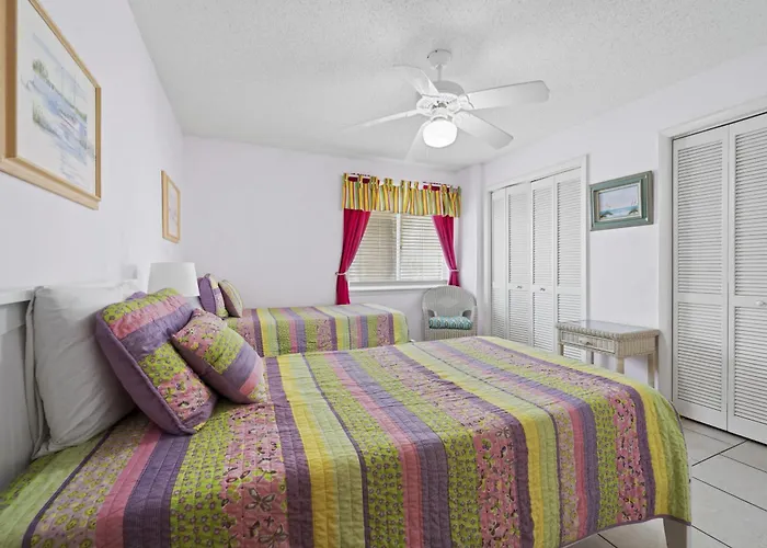 Apartment Edgewater West 102